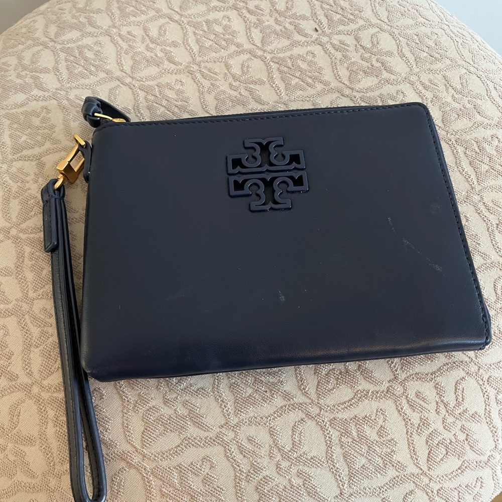 Tory Burch wristlet. Navy.